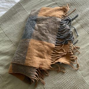 Roots Blanket Scarf